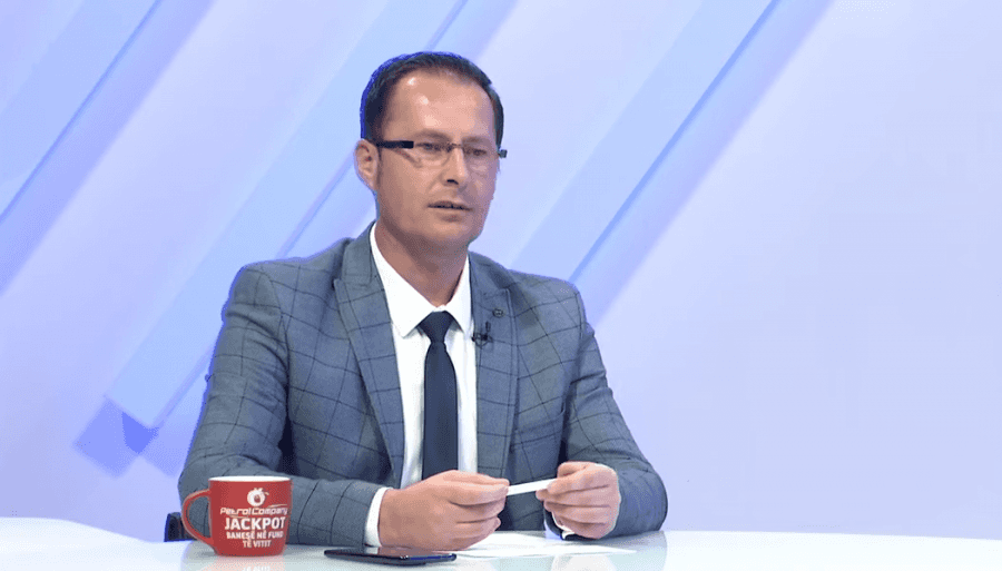 Ajazi: 70% e strukturave të PDK-së nuk e përkrahin Ladrovcin si kandidat për kryetar