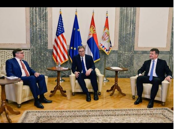 Serbia u shtron darkë Palmerit dhe Lajçakut, a veproi Kosova njësoj?