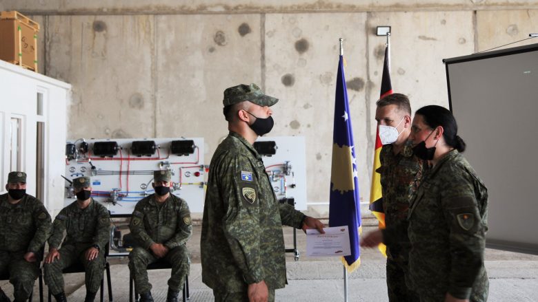 Gjermania e ndihmon FSK-në me pajisje ndihmëse ushtarake