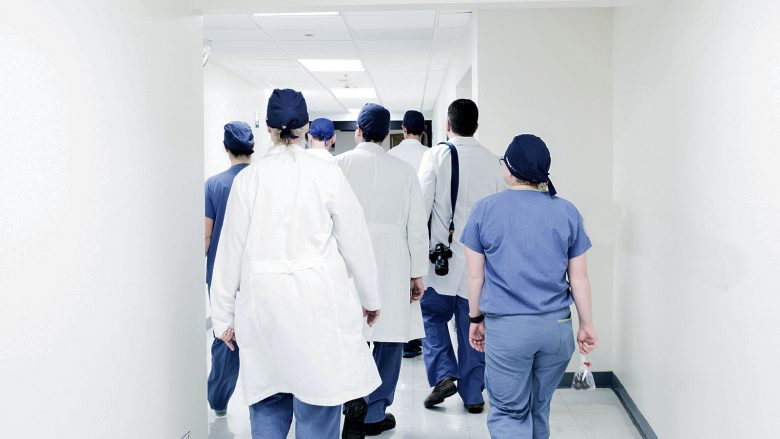 Sulmi fizik ndaj infermierit në Spitalin e Mitrovicës, reagon ShSKUK
