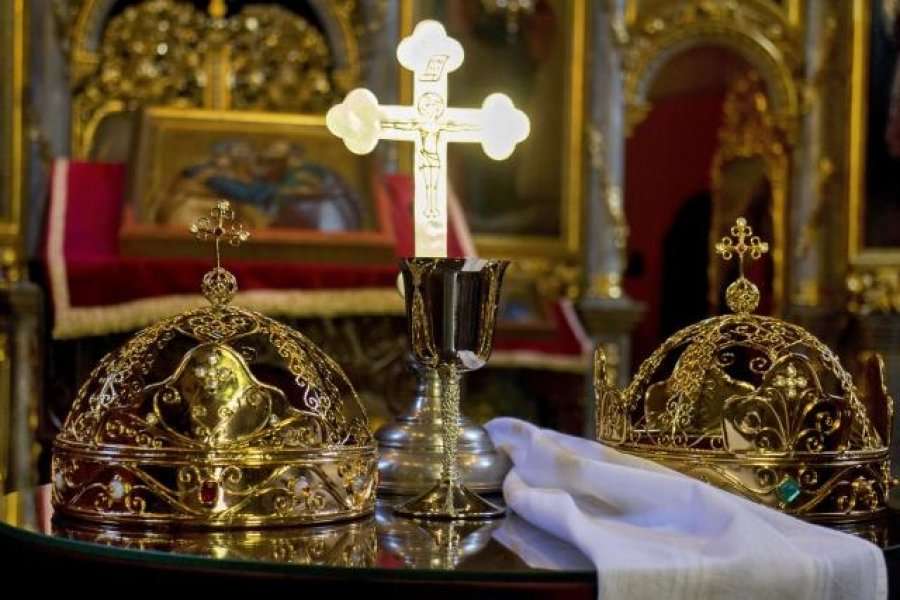 Gruaja boshnjake e fiton betejën ligjore, serbët duhet të shembin kishën në tokën e saj
