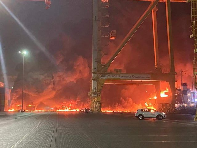 Shpërthim i fuqishëm në portin e Dubait