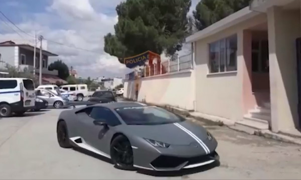 Kosovarët garojnë me Lamborghini dhe BMW me shpejtësi marramendëse drejt Vlorës, ikin nga policia