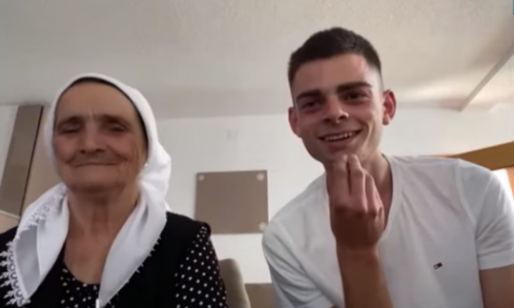 21-vjeçari nga Peja udhëton me biçikletë prej Gjermanisë në Kosovë, pas 28 ditësh takohet me gjyshen