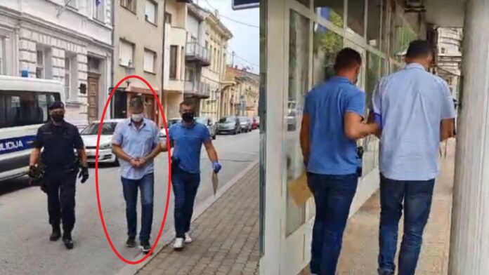 Momenti kur shoferi i autobusit i prangosur dërgohet para prokurorit në Kroaci