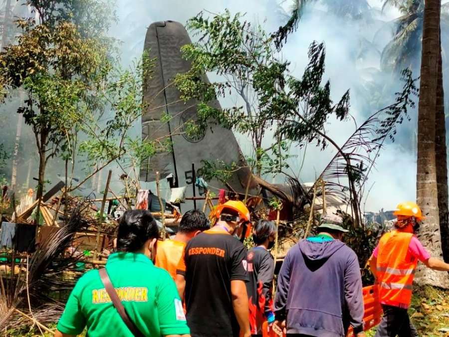 50 të vdekur nga rrëzimi i avionit ushtarak në Filipine