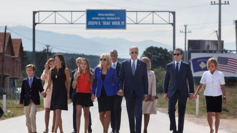 CNN i bën jehonë lajmit se Biden do të pranojë medalje presidenciale në Kosovë