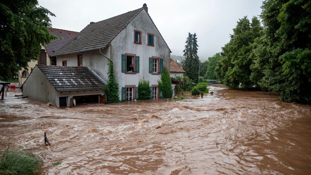 Përmbytje në Gjermani, 4 të vdekur dhe 30 të zhdukur