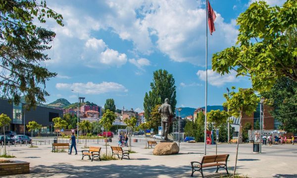 Policia jep detaje të reja për plagosjen në Mitrovicë