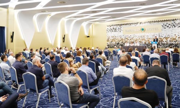 Ish-deputetja e PDK-së e revoltuar me emrat e Kryesisë së re