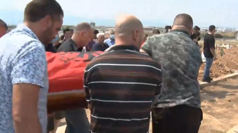 Varroset 18 vjeçarja e vrarë në Ferizaj (VIDEO)