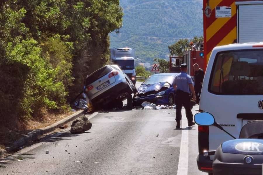 Një shqiptar lëndohet rëndë në një aksident trafiku në Kroaci