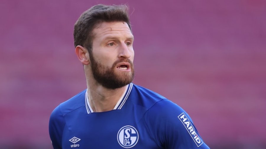 Shkodran Mustafi transferohet në Serie A, i bashkohet dyshes shqiptare