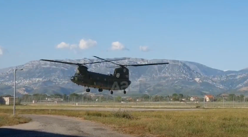 Arrijnë nga Holanda dy helikopterë për shuarjen e zjarreve në Shqipëri