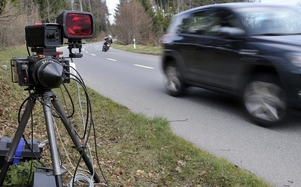 Zvicër, lejohet 60 km, kosovari “ja shkel” 128 km në orë, arrestohet nga policia