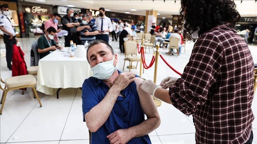 Mbi 75,5 milionë doza të vaksinës kundër COVID-19 të administruara në Turqi