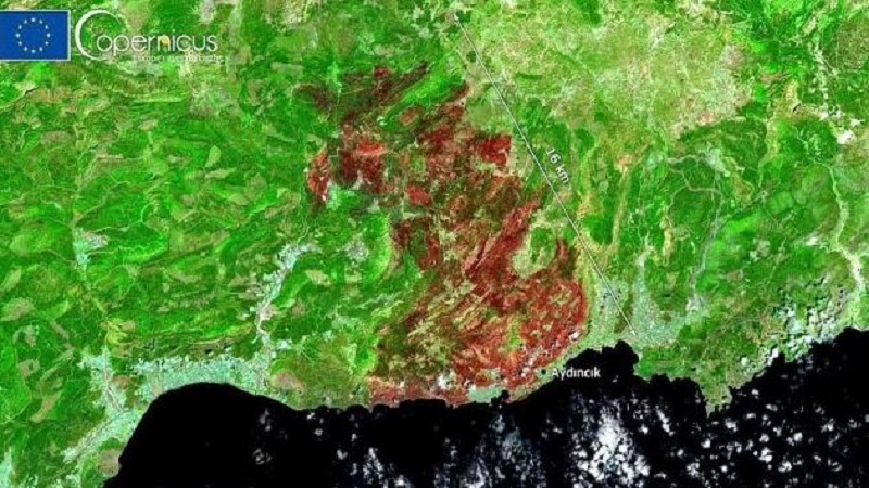 Zjarret shkatërrojnë hapësira të mëdha/ Pamjet e Turqisë nga sateliti