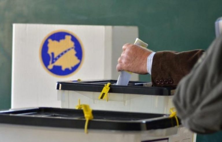 Emrat e  kandidatëve të zyrtarizuar për kryetarë komunash nga PDK, LDK e AAK