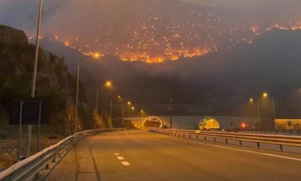 DW: Si u shmang katastrofa e zjarrit në autostradën Shqipëri-Kosovë