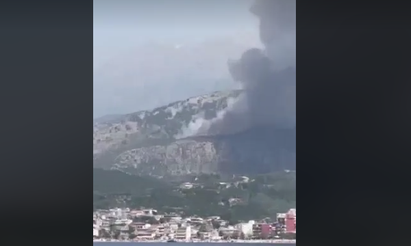 Zjarr në Himarë, pushuesit nga Kosova dërgojnë pamje nga vendi i ngjarjes