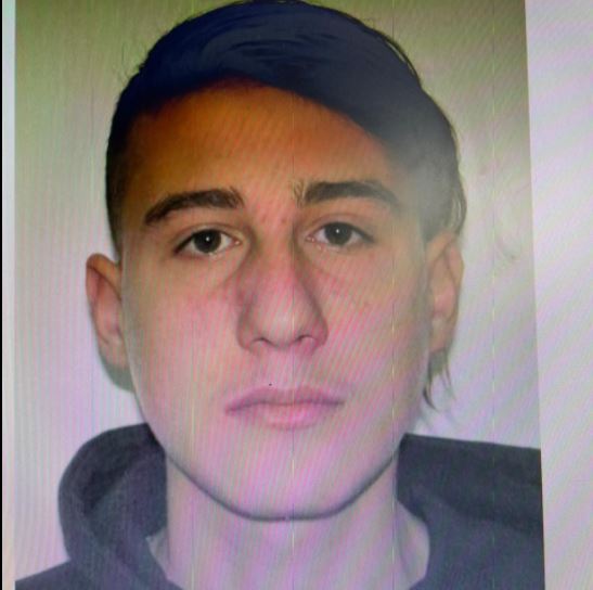 20 mijë euro shpërblim për këdo që jep informacion për 21 vjeçarin që vrau policin në Lezhë