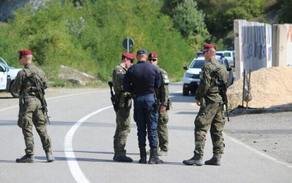 KFOR-i vazhdon patrullimin në Bërnjak (FOTO)