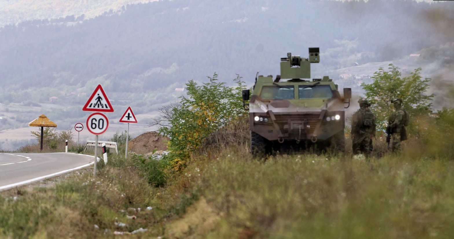 Kërcënimi në kufij si presion politik