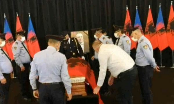 ”Nuk kam motiv të jetoj”, fjalët rrëqethëse të babait të policit që u vra në Lezhë