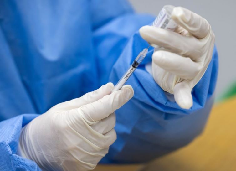 Shkencëtarët pranë gjetjes së vaksinës kundër kancerit, po përdoret teknologjia e asaj kundër COVID-19