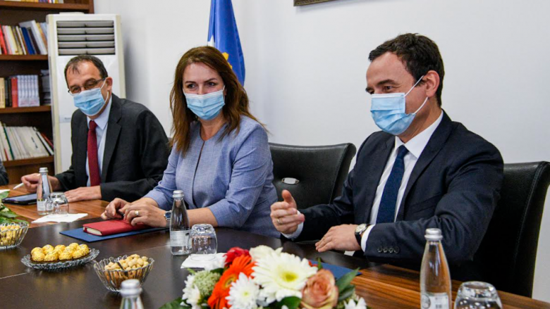 Masa të reja në fushën e arsimit? Kurti thërret konferencë së bashku me Nagavcin
