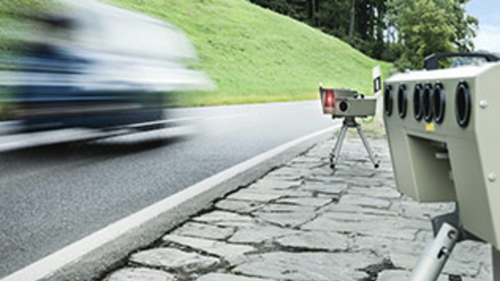 Voziti 43 km/h më shumë se që duhej, gjobitet me rreth 200 mijë euro gruaja në Zvicër