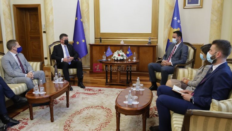 Konjufca takon Lajçakun, thotë se me Serbinë nuk do të negociojnë për integritetin dhe sovranitetin e Kosovës
