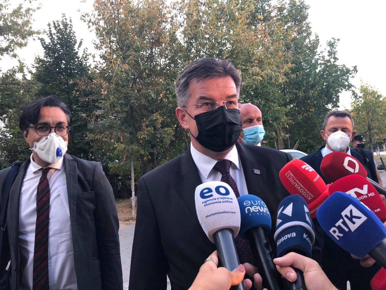 Lajçak: Me Kurtin nuk kam biseduar për hapjen e arkivave të Kosovës