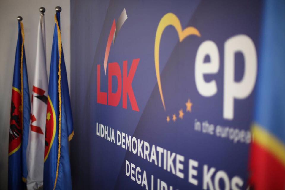 AAK e humb Junikun ia merr LDK-ja për 29 vota