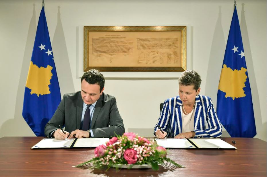 Kurti nënshkruan memorandum mirëkuptimi për projekte arsimore me Gjermaninë