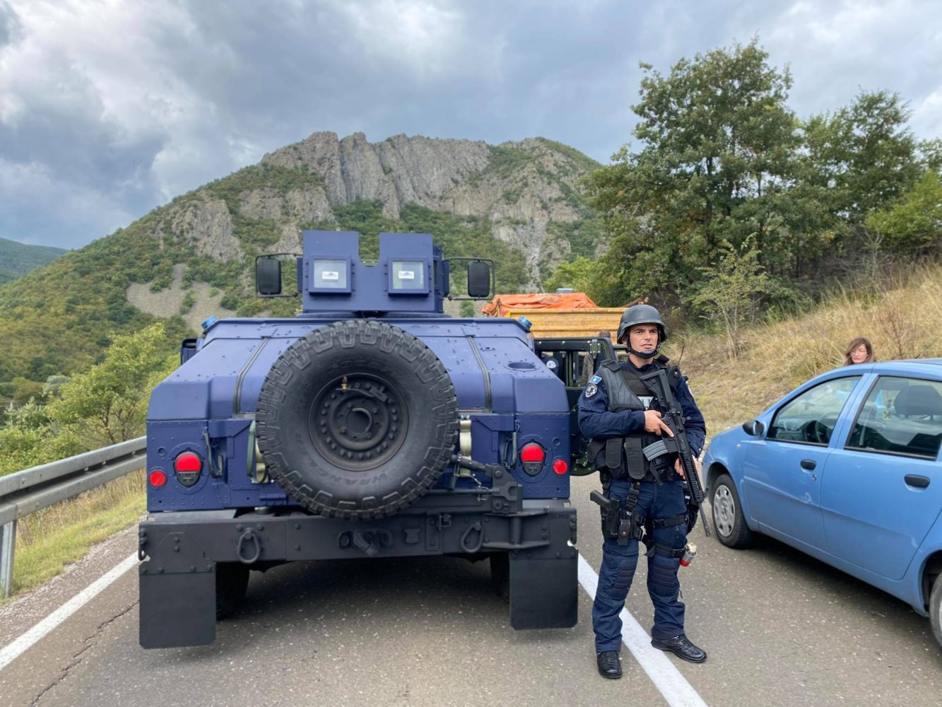 Policia nis zhbllokimin e rrugës në Bërnjak
