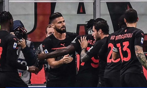 Milani rrëmben tri pikë të arta fal Giroud