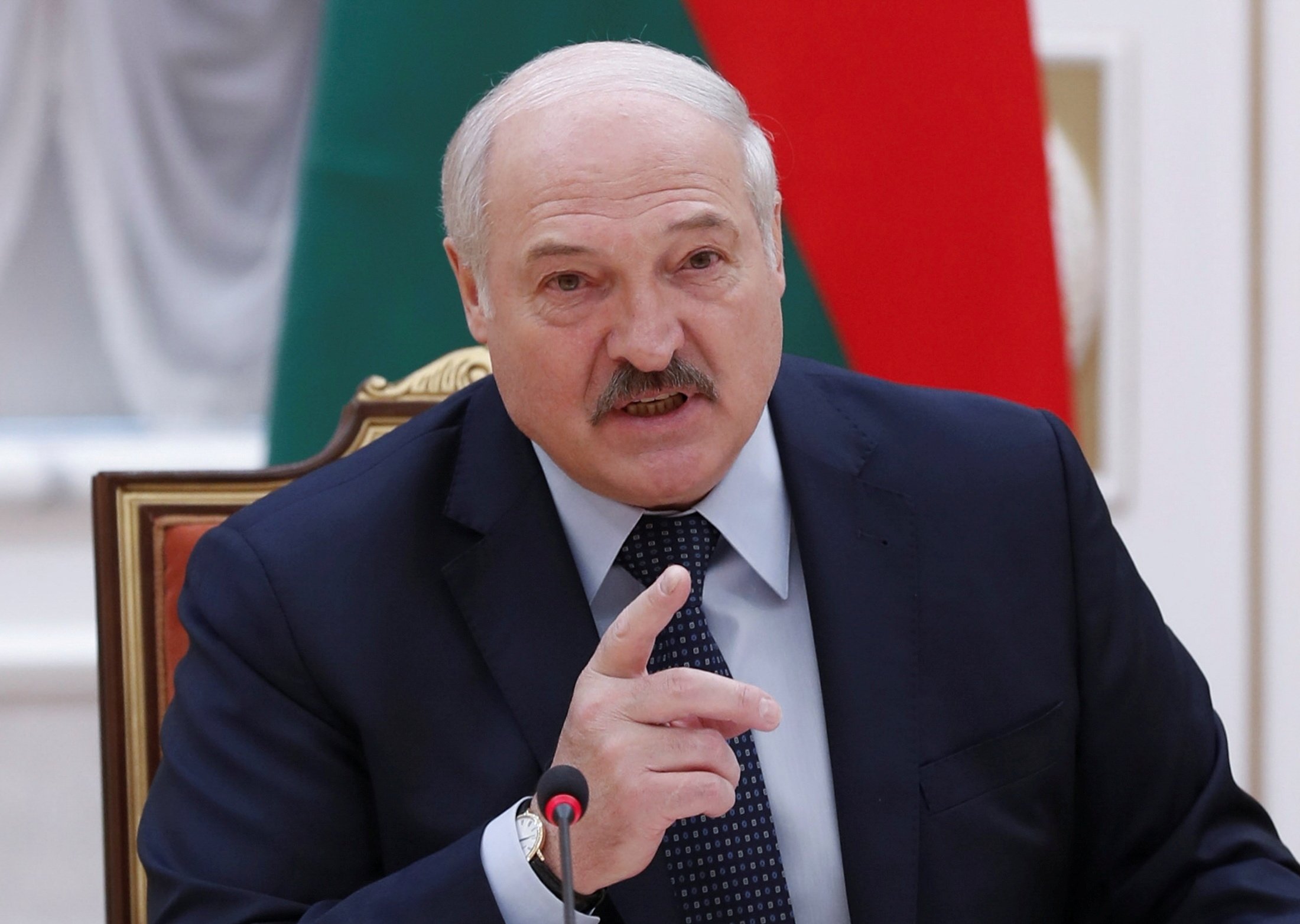 Lukashenko qesharak në CNN: S’kam pse kërkoj falje, këtu s’është më keq se në ShBA