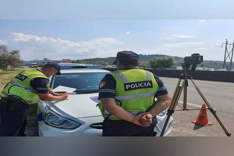 Nga Rruga e Kombit deri në Sarandë, policia kontrolle me radarë për parandalimin e aksidenteve
