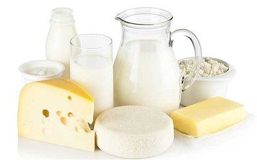 Studim: Konsumimi i qumështit zvogëlon frakturat te të moshuarit