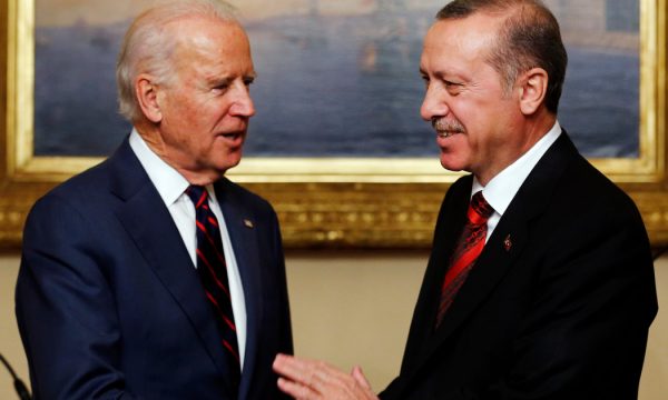 Konfirmohet takimi mes Joe Bidenit dhe Erdoganit