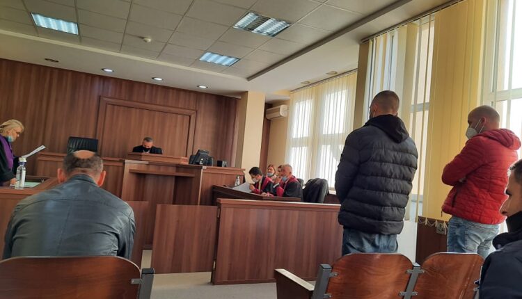 1 muaj paraburgim ndaj dy të akuzuarve për vjedhje të rëndë në Podujevë