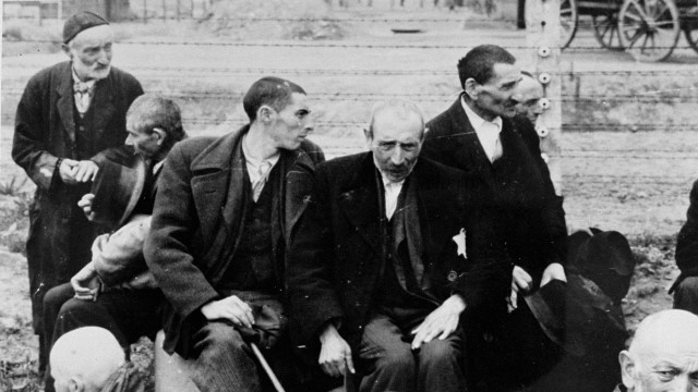 Gjermania pranon të kompensojë 6 mijë e 500 të mbijetuar të tjerë të Holokaustit