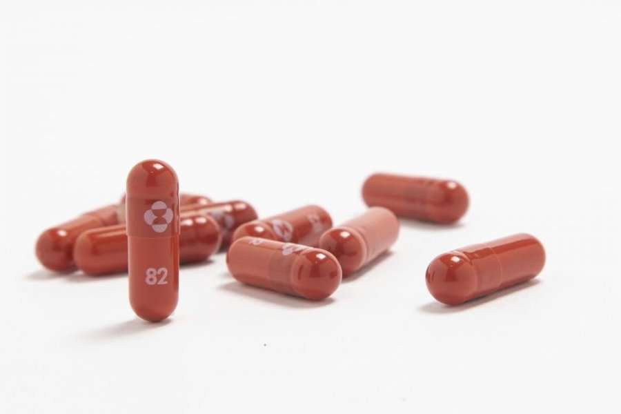 Merck thotë se pilula e saj zvogëlon simptomat e rënda të COVID-19
