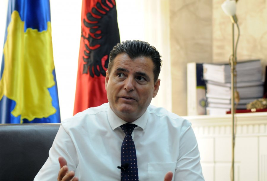 Pas vrasjes së të riut në Mitrovicë, Agim Bahtiri niset për Kosovë: Nesër do ta vizitoj familjen Muja për kryeshëndosh