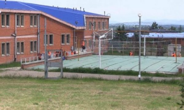 Detaje të reja nga rrahja mes të burgosurve në Dubravë