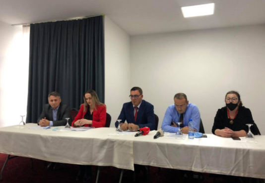 Shkarkohen dy anëtarë të bordit të Ndërmarrjes Publike Banesore