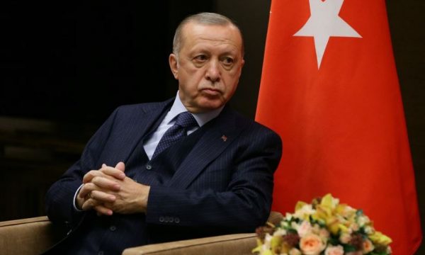 Erdogan kërkon që 10 ambasadorë të shpallen “non grata”