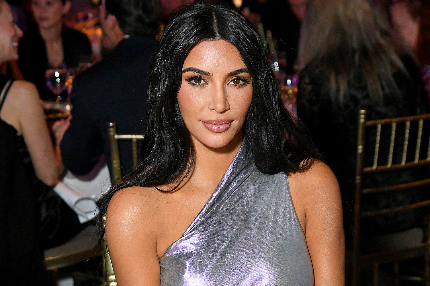 FOTO/ Kim Kardashian kapet mat me aktorin 27-vjeçar