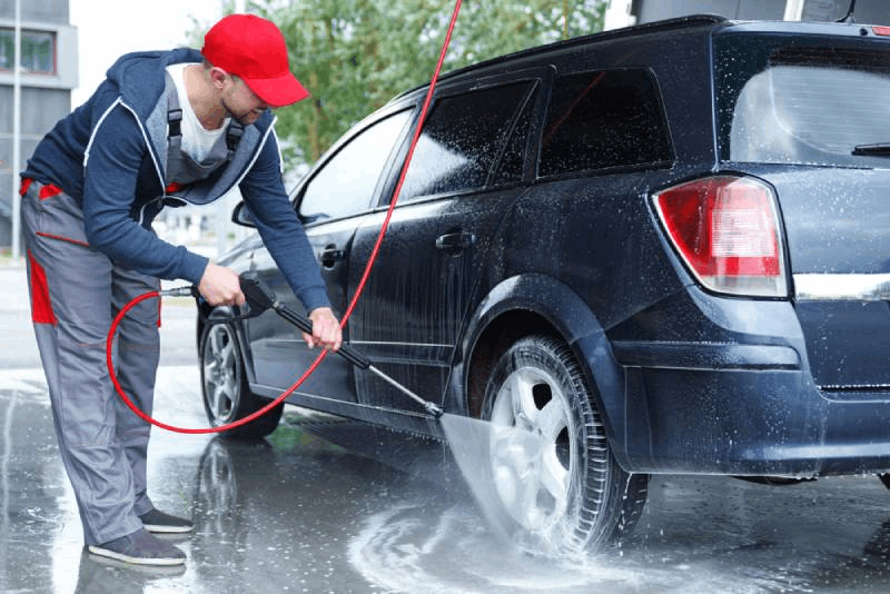 Edhe autolarjet në Kosovë i rrisin çmimet